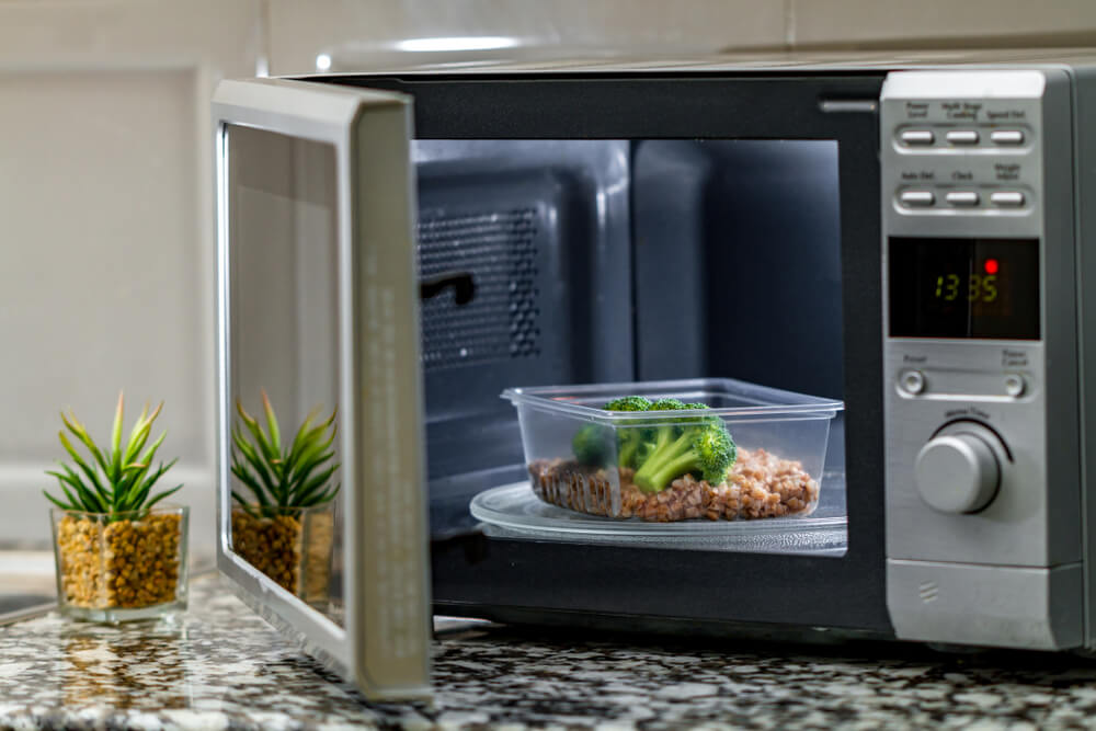 Food Steamer In a Microwave