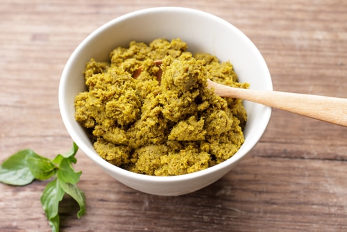 Green or Yellow Curry Paste as substitution for red curry paste