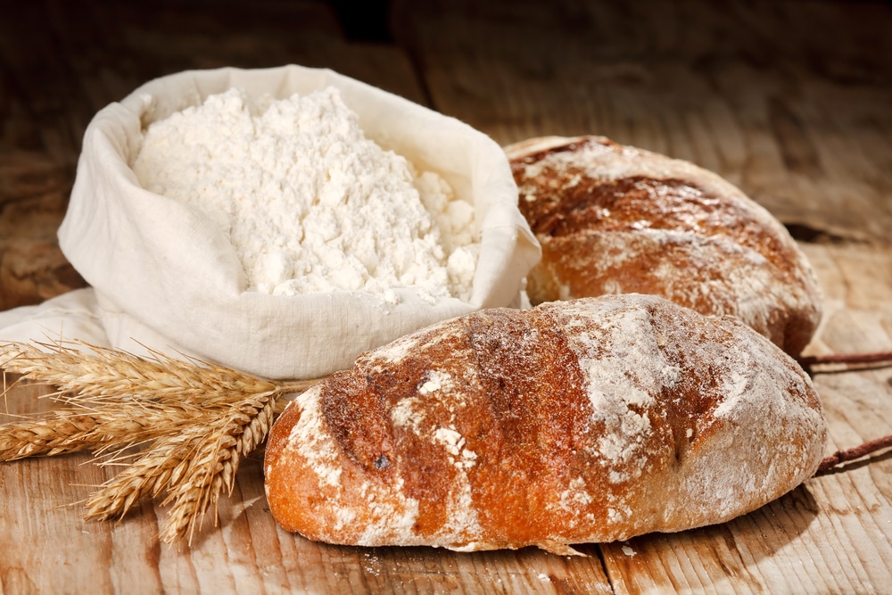 Learn the 5 best ways to replace 00 flour in a recipe. Semolina, wheat and bread flour are the top alternatives.