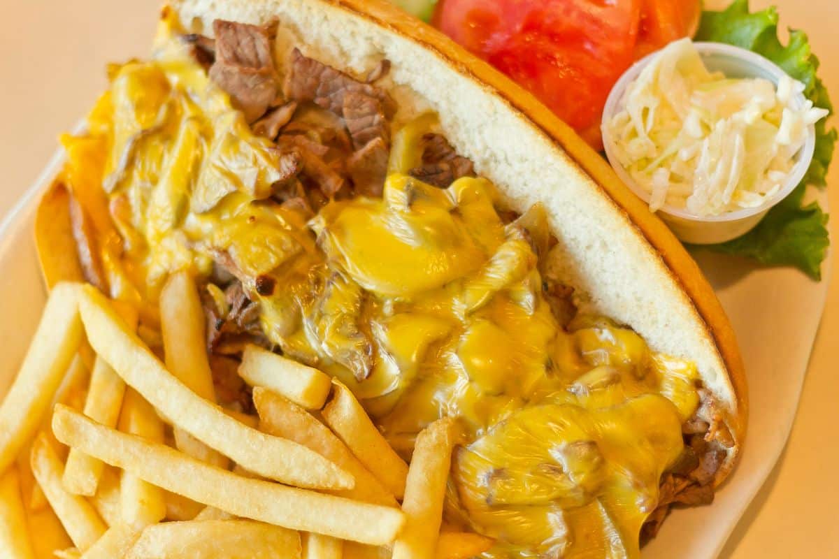 19 Sauces That Goes With Philly Cheesesteak