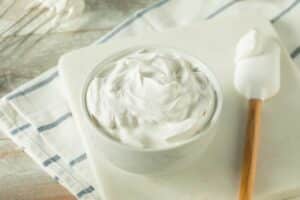 Frosting Faceoff: Whipped Cream Vs Buttercream