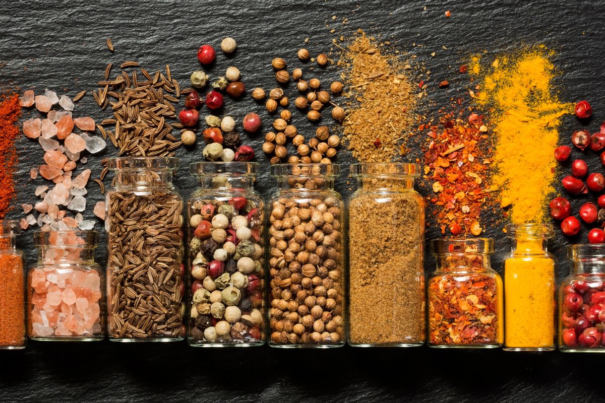 How To Buy The Best Spice Containers - Everything You Need To Know  