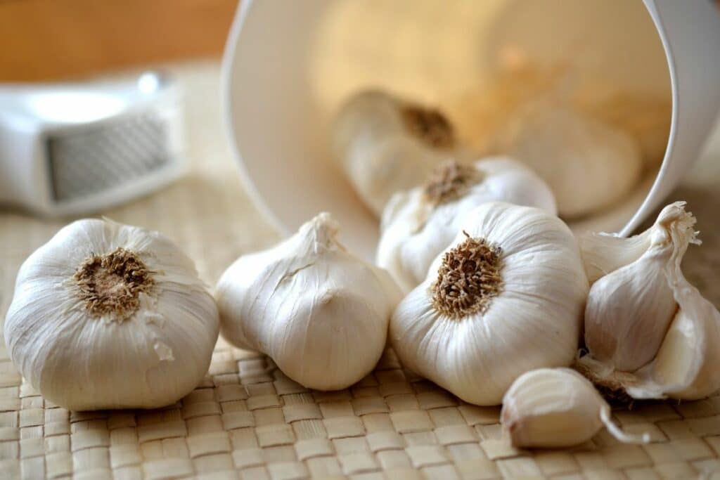 The Basics of Garlic: How Many Cloves are in a Bulb?