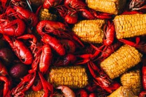 What Does Crawfish Taste Like And How To Eat It