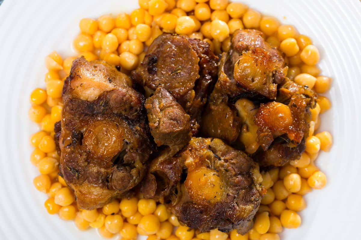 What Does Oxtail Taste Like? All You Need To Know